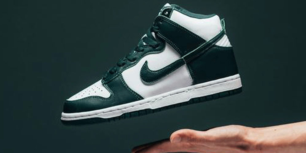 Keren Nih! Nike Dunk High SP Spartan Green